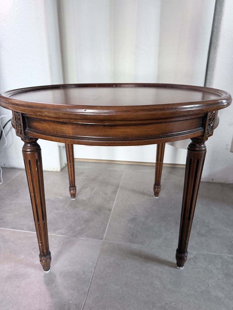 Tavoli: Table ronde – Usato da St-Cergue venduto da cel_jk29