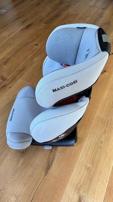 Seggiolini per auto: Maxi-Cosi  – Usato da Lichtensteig venduto da Schwunghead 1