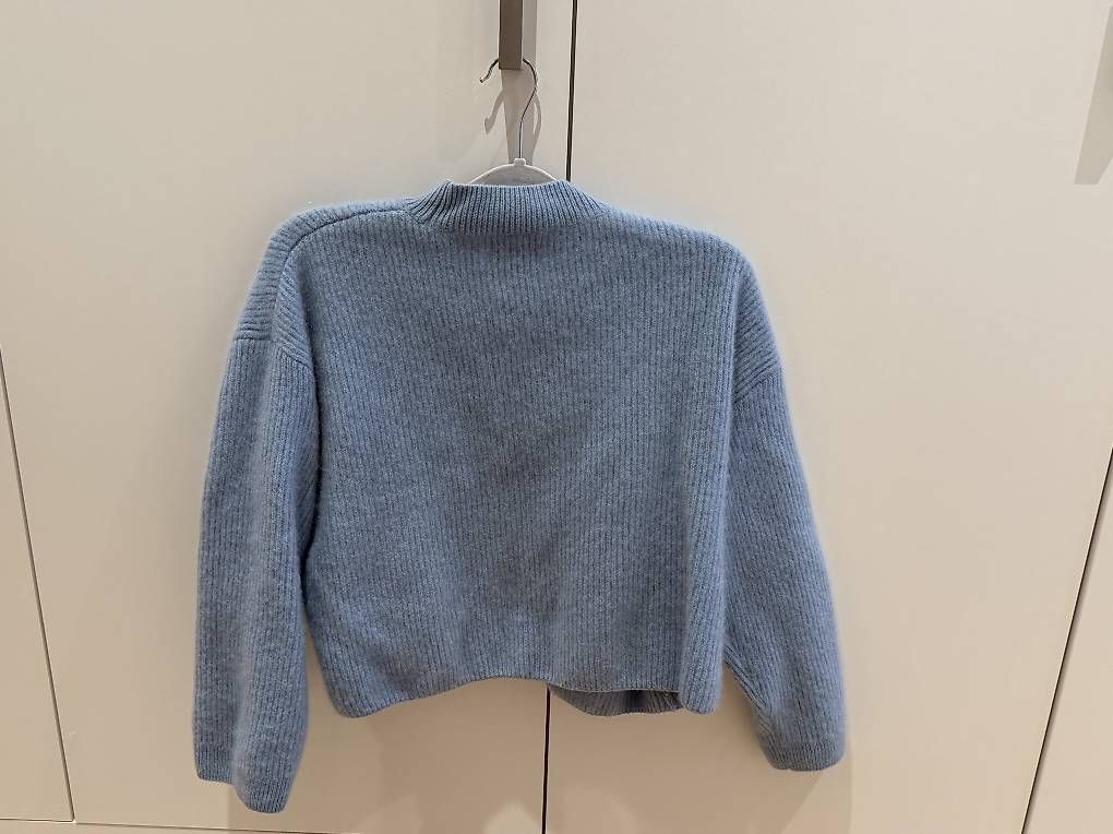 Maglioni & Felpe: Kaschmirpullover babyblau H&M Premium – Usato da Wettingen venduto da Lamadeux 2