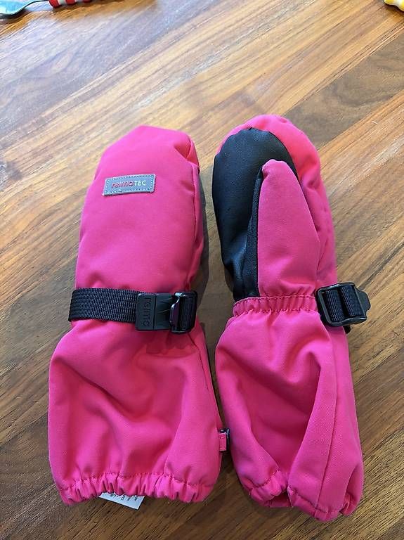 Reima Guanti: Reima Kinderhandschuhe Grösse 4 – Usato da Muhen venduto da CMARO07