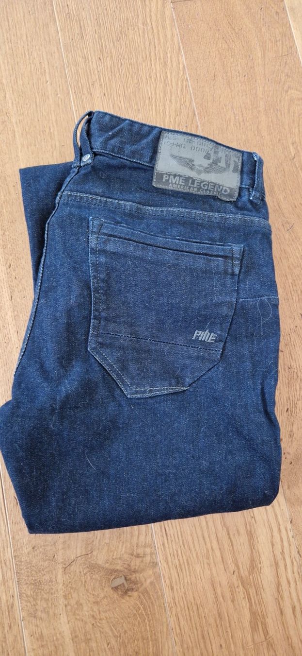 Jeans: Schöne Jeanshose – D'occasion à Grosswangen par iranki80