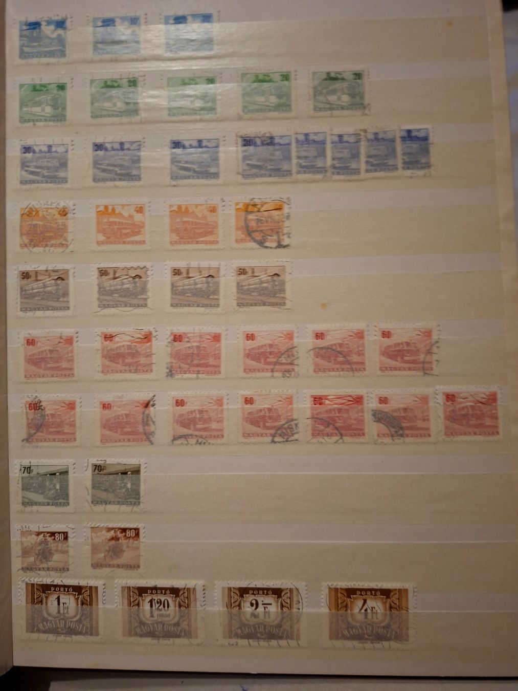 Tous les timbres: Briefmarkensammlung Ungarn – D'occasion à Balgach par SIMEON27 3