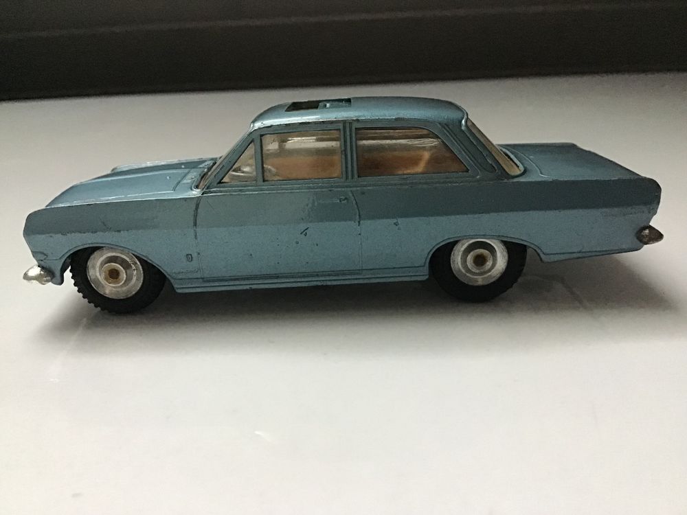 GAMA - Mini Mod Opel Rekord // 5 D 656 EUR 76,00 - DE