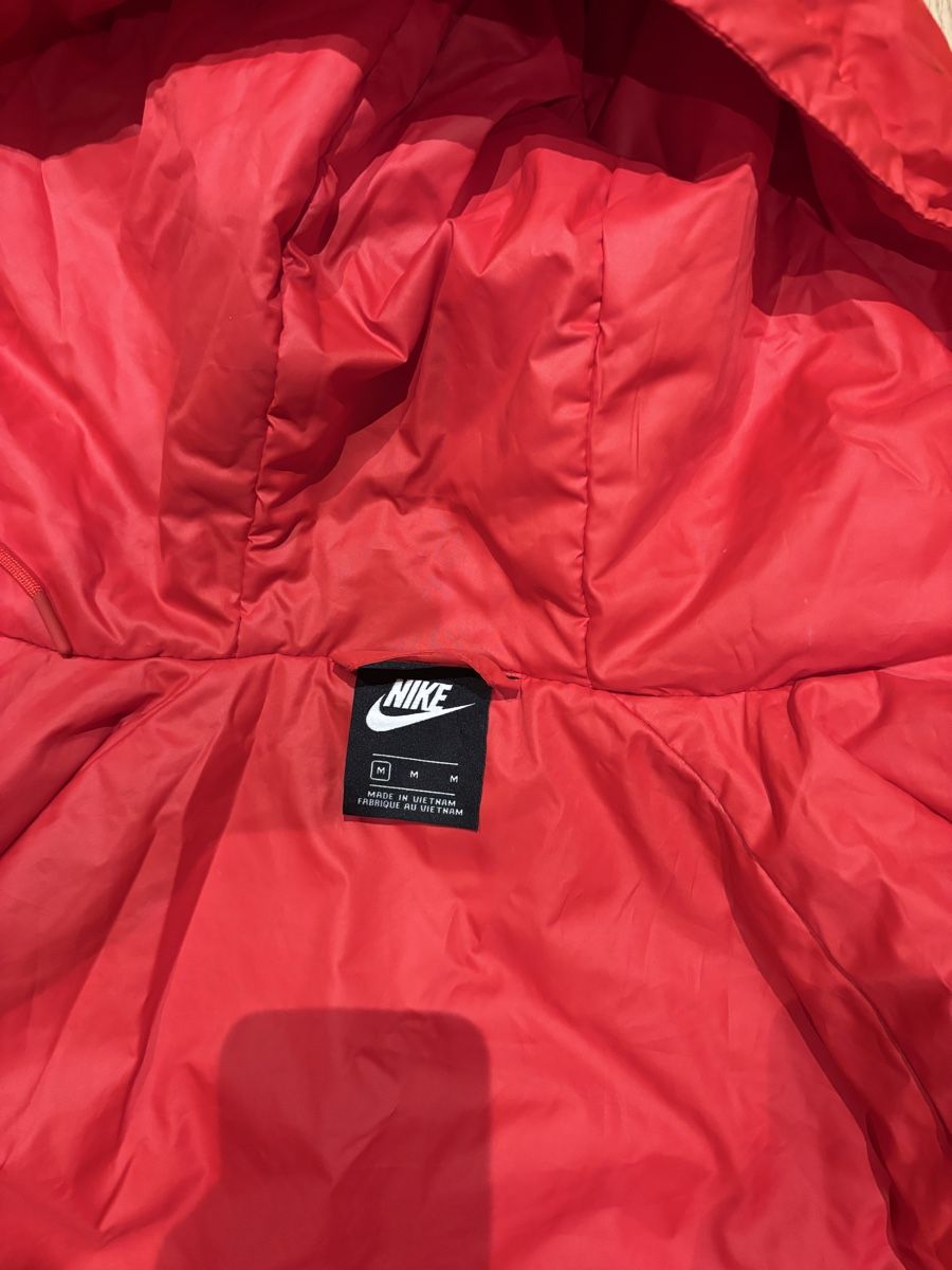 Nike Giacche: Nike Windrunner Übergangsjacke Gr. M – Usato da Zumikon venduto da djoker03 4