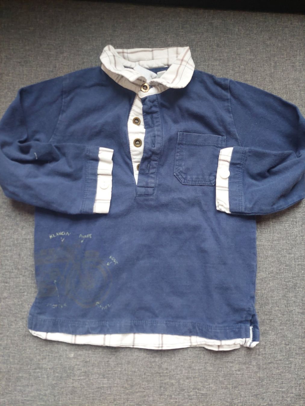 Hemden, T-Shirts & Polos: Langes Poloshirt Grösse 98  Blau / Motorrad – Gebraucht aus Beckenried von Havacola