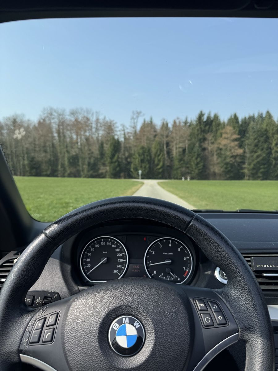 BMW Automobili: BMW 120i Cabriolet - Automat – Usato da Dotzigen venduto da 24SevenSwiss 8
