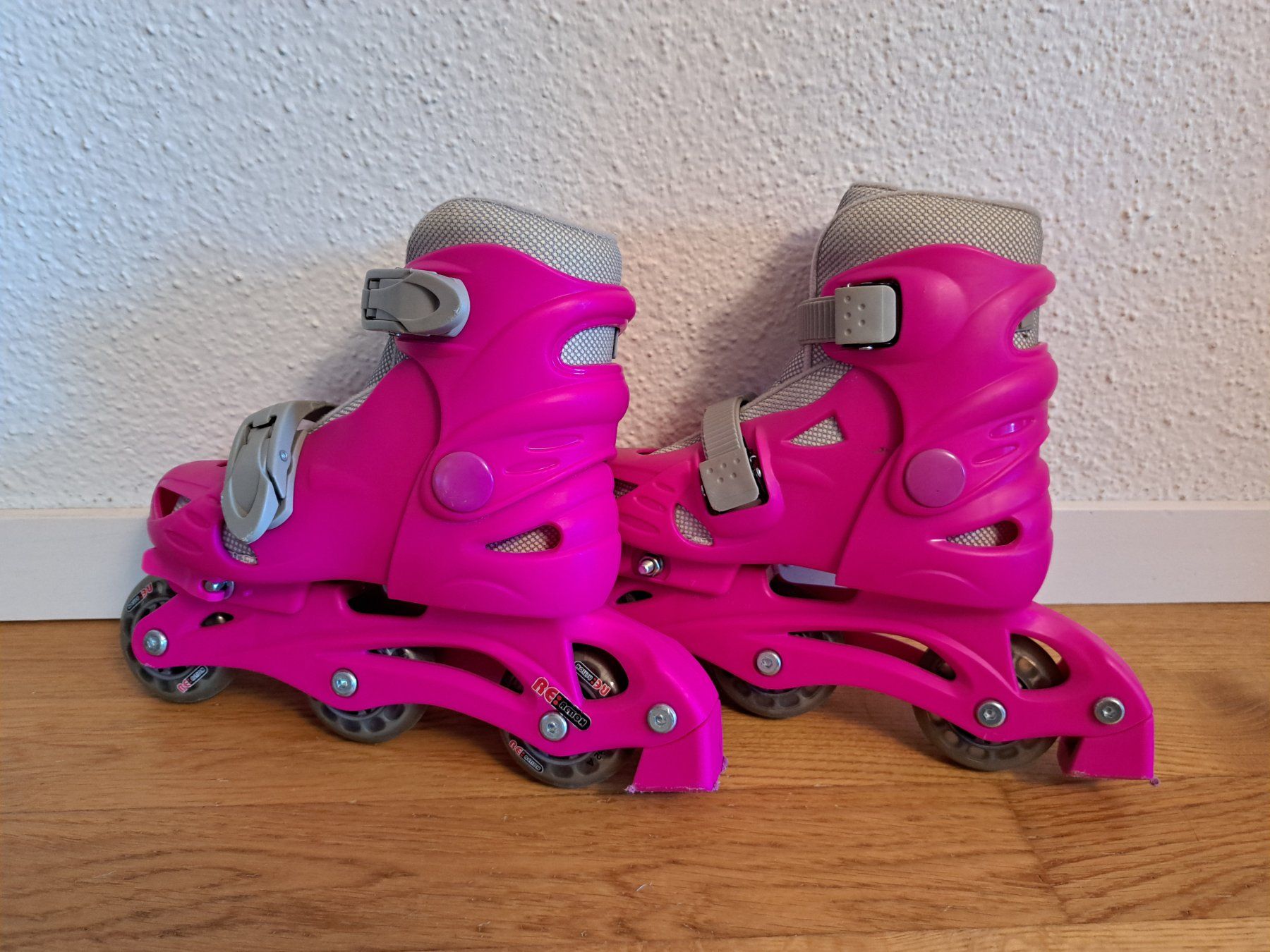 Pattini in linea & Pattini a rotelle: Rollschuhe Gr.28 - 31 wie Neu – Usato da Duebendorf venduto da Mauxus
