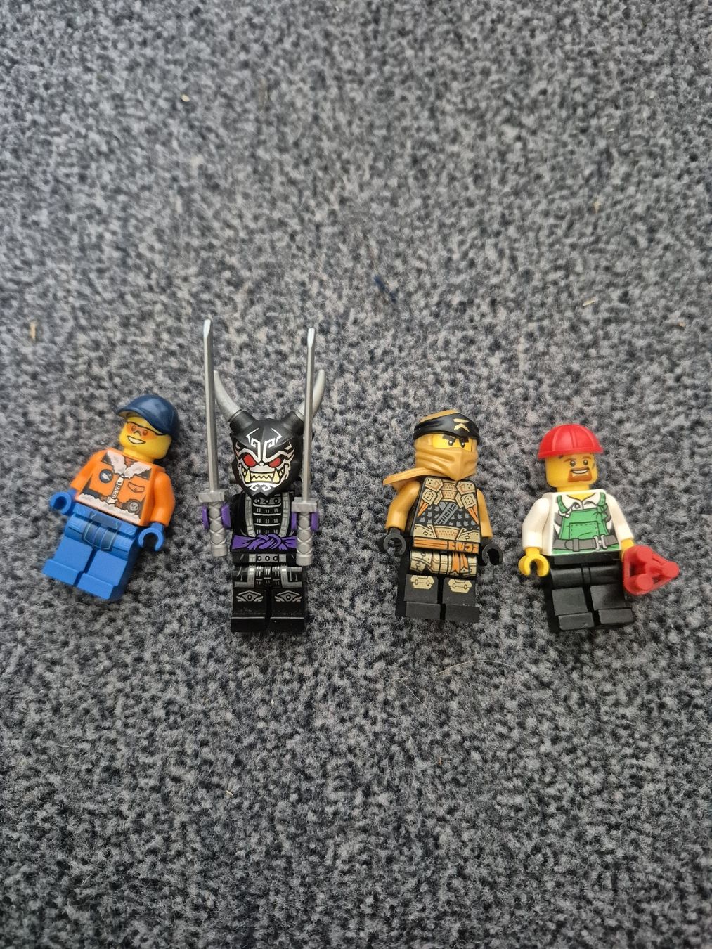 Lego Jouets: Lego Figuren Ninjago/City – Neuf (Voir description) à Bischofszell par TiKru