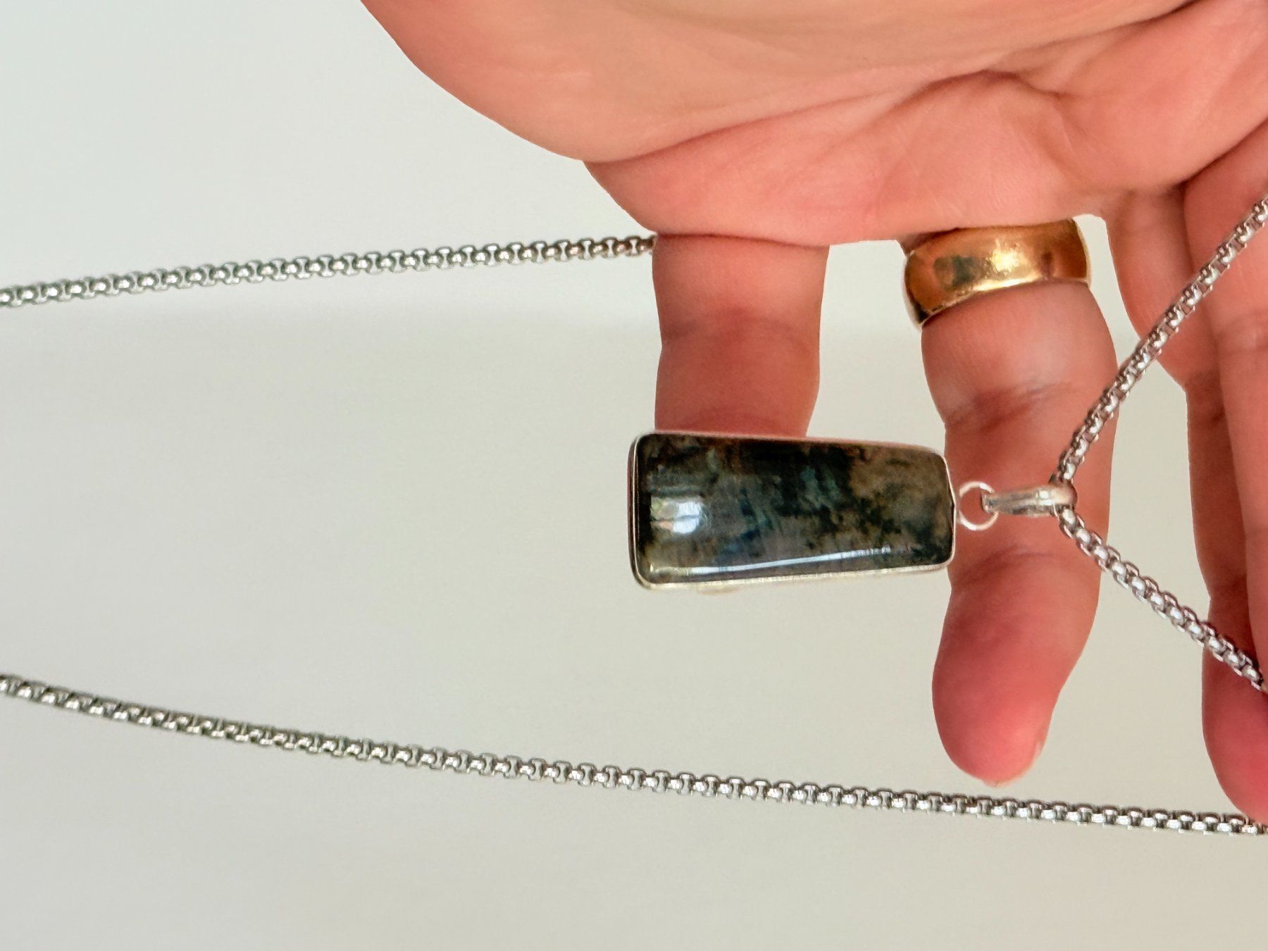 Catenine: Labradorite necklace – Nuovo e nell'imballaggio originale da Genève venduto da AGBERG 1