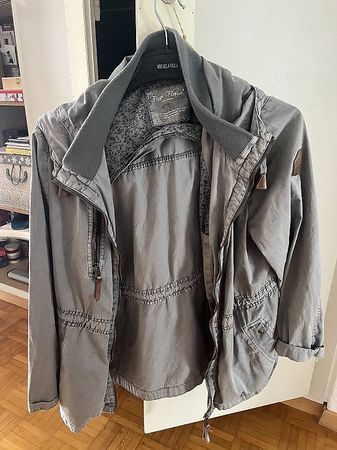 Jacke Gr. 38/40 Übergangsjacke mit Kaputze