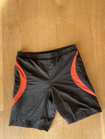 Active Trainingsshort, Herren Grösse M, Schwarz/Orange