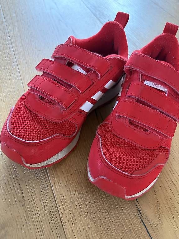 Adidas Scarpe da uomo: Adidas Sneakers – Usato da Schwarzenburg venduto da SchoggoLoggo