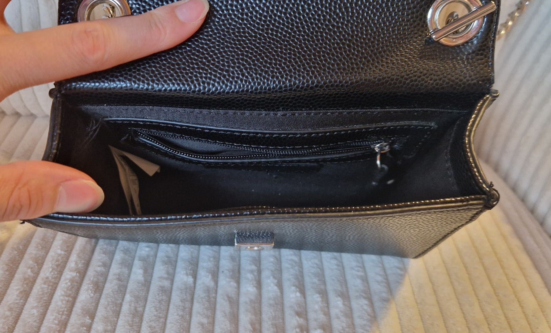 Valentino Sacs femmes: Valentino Crossbody Bag – D'occasion à Embrach par Angela_sells 2