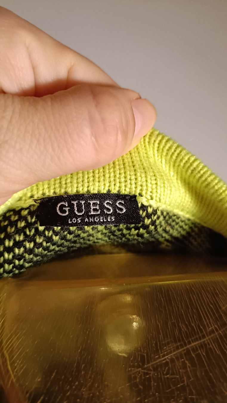 Pulls & Sweat-shirts: Damen Guess Pullover Gr. S 💚💐 – D'occasion à Dübendorf par Me_sa 2