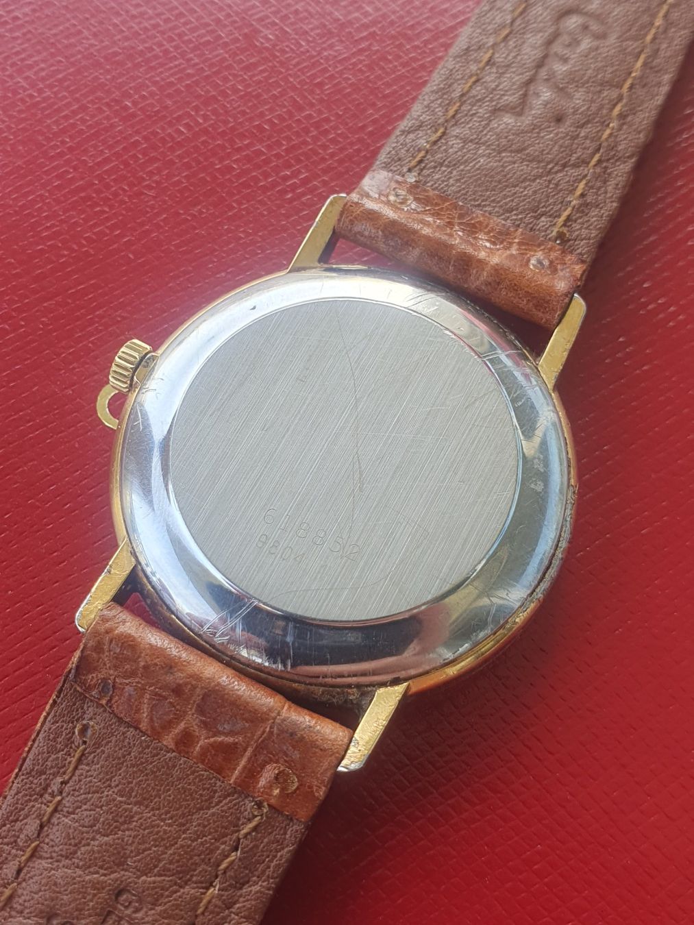 Tudor Uhren: TUDOR GENEVE CLASSIC UHR 35MM – Gebraucht aus Bottighofen von menschenfamilie 1