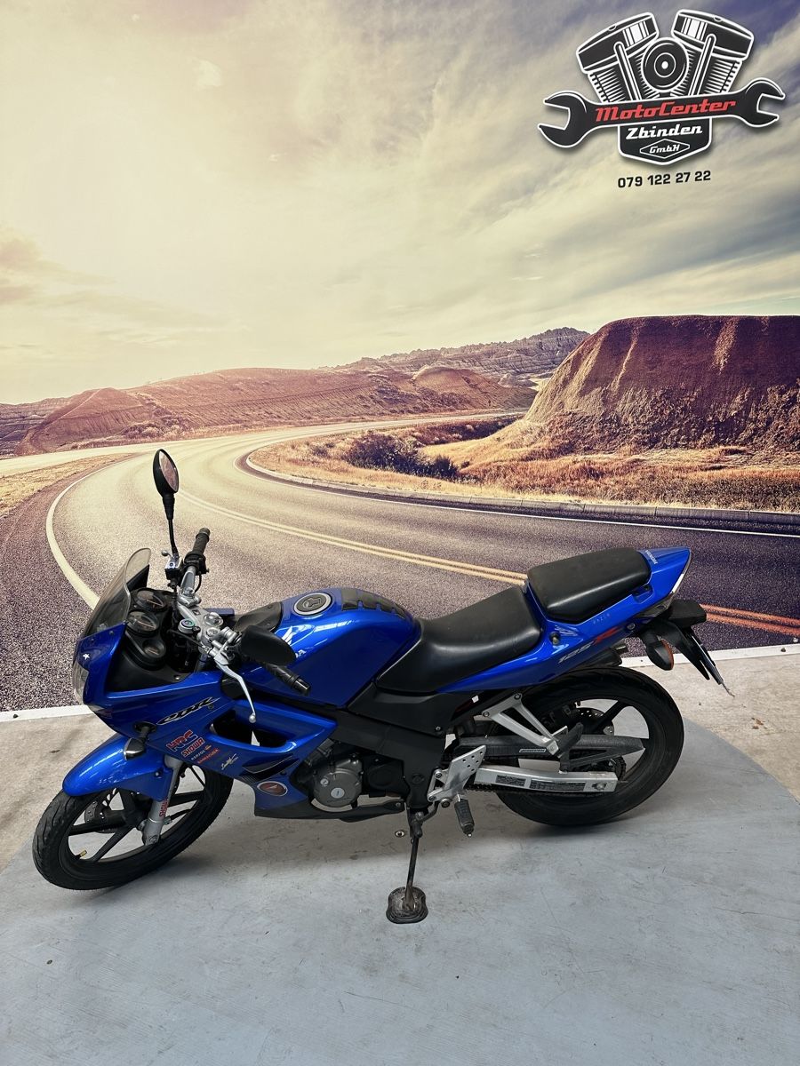 Honda Strasse: Honda CBR 125 mit MFK ab 1799.00 – Gebraucht aus Liebistorf von motocentergmbh 4