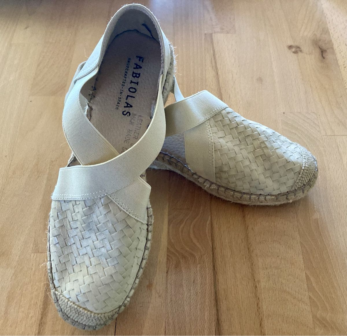 Scarpe da donna: Fabiolas Espadrilles Beige Leder Grösse 37 – Usato da Vinelz venduto da Viewfinder84 3