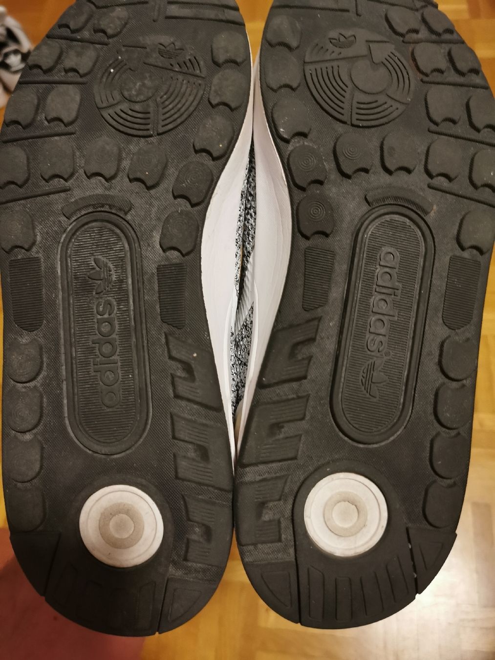 Adidas Scarpe da uomo: Adidas sneaker 42 Orginal – Usato da Bern venduto da ged_ffx9 2