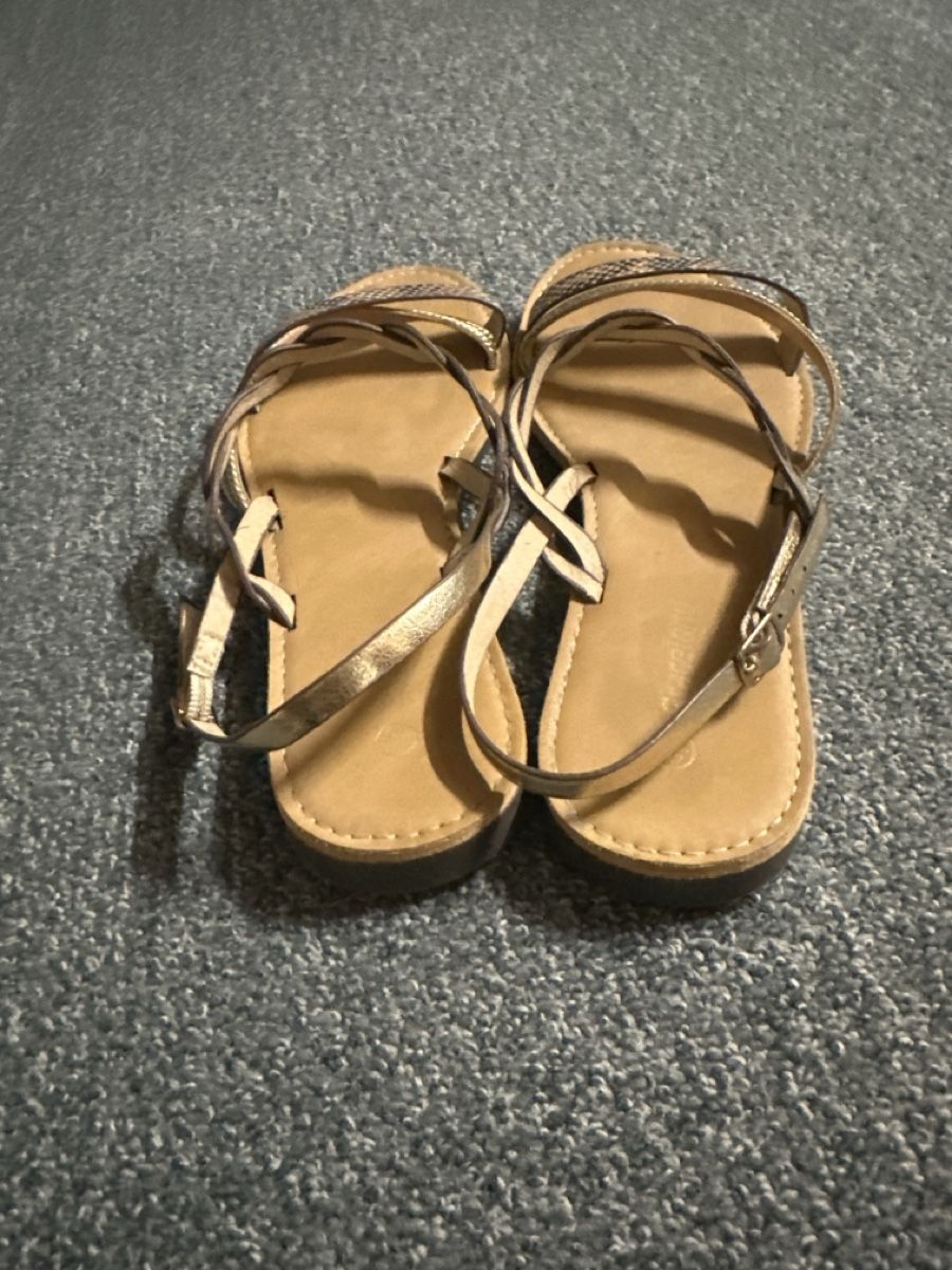 Graceland Scarpe da donna: Sandalen Graceland Gr 40 – Nuovo (secondo la descrizione) da Baltschieder venduto da YmroBe 2
