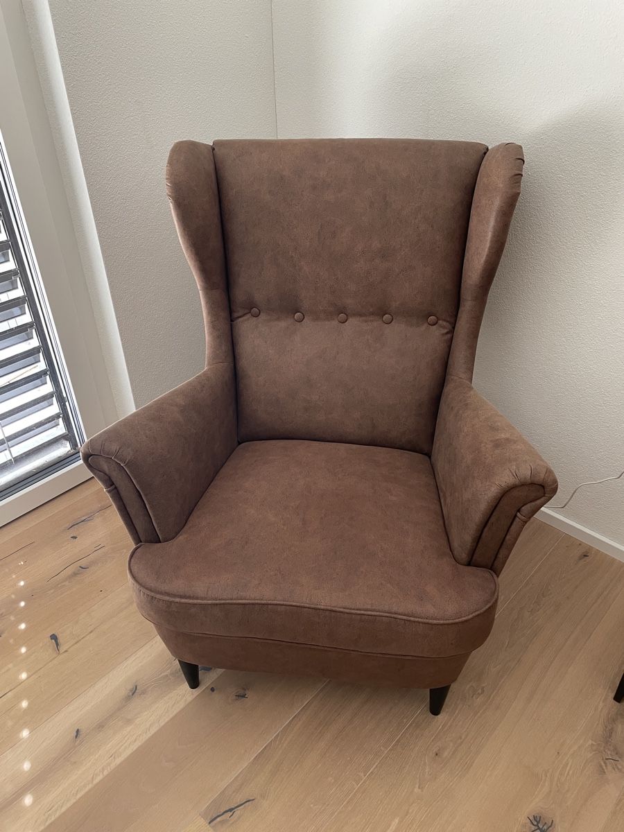 Ikea Poltrone: Ikea Strandmon Sessel (Lederoptik)  – Usato da Wald ZH venduto da mikesterki