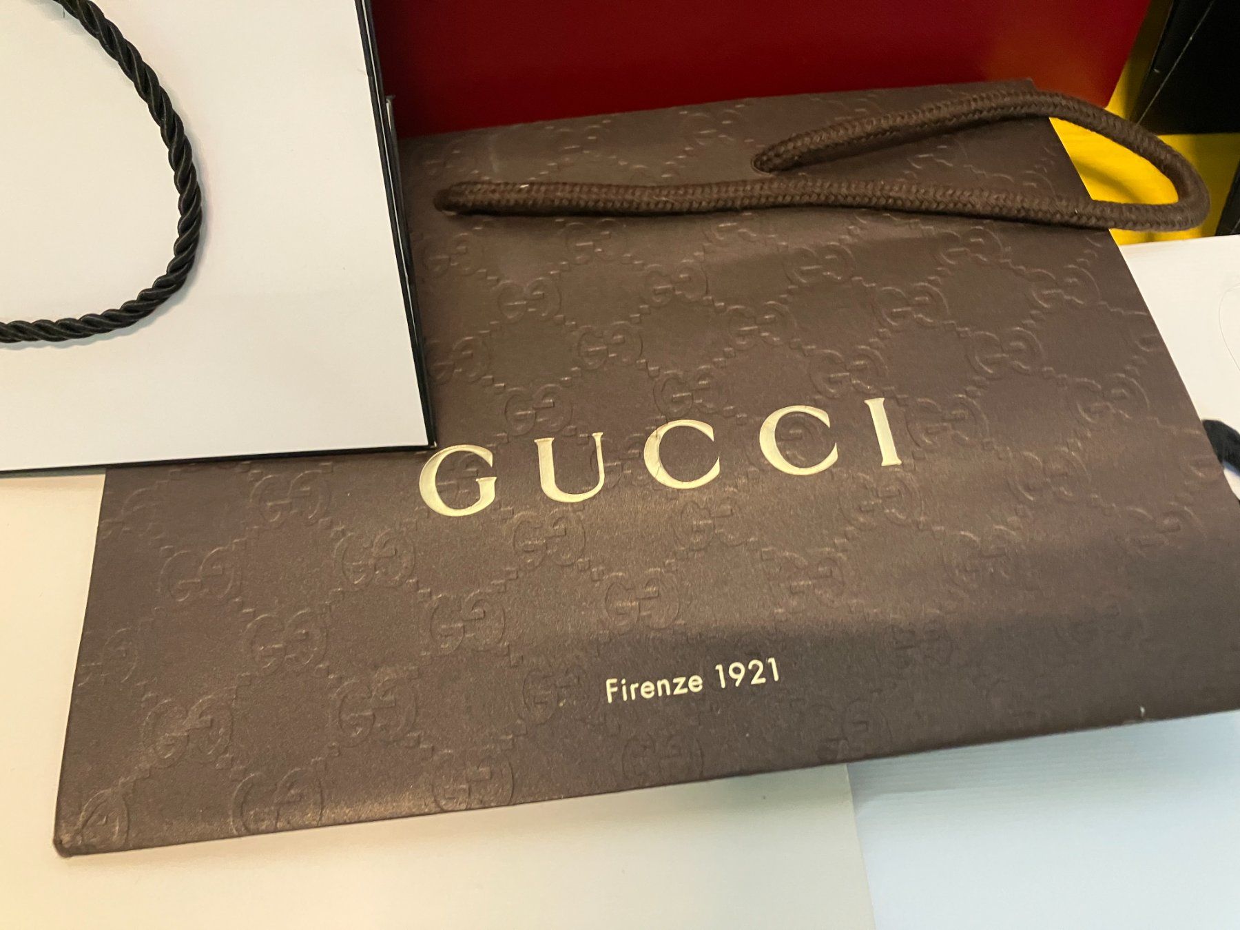 Borse: Post. div. Edelmarken Papier-Taschen ab 1.- – Usato da Lichtensteig venduto da Buy24International 6