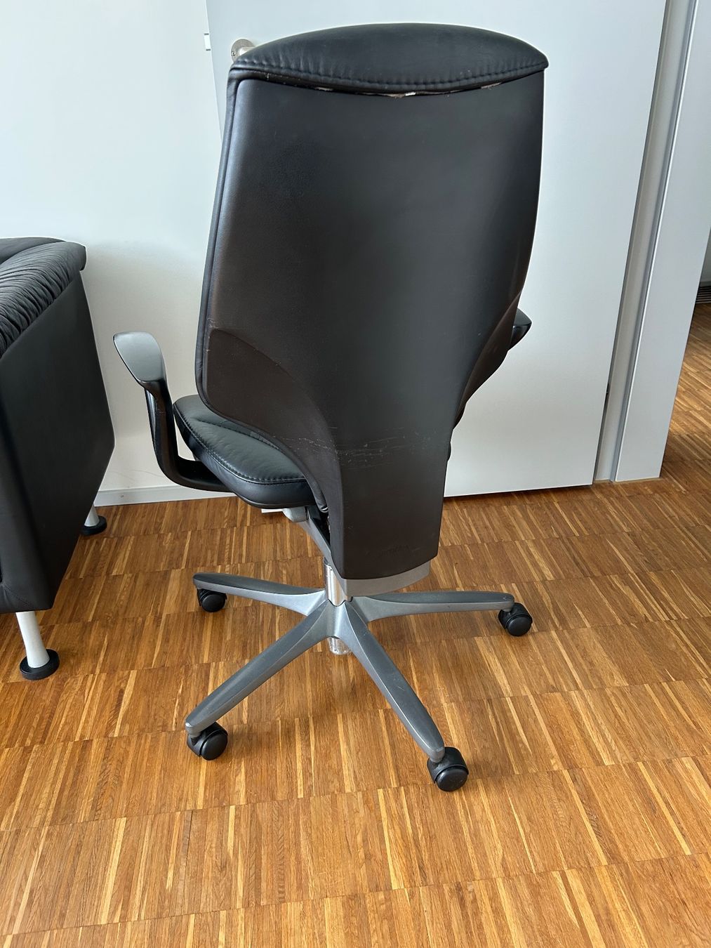 Giroflex Sedie: Bürostuhl Giroflex – Usato da Zürich venduto da Palmenstrand 1