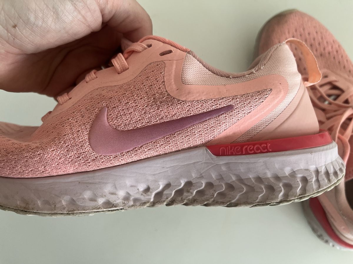 Nike Chaussures femmes: Nike Turnschuhe  – D'occasion à Sarnen par HomeFashionArtDesign 3