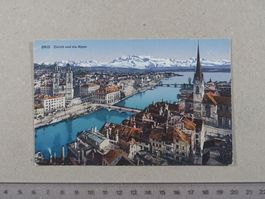 Zürich und die Alpen