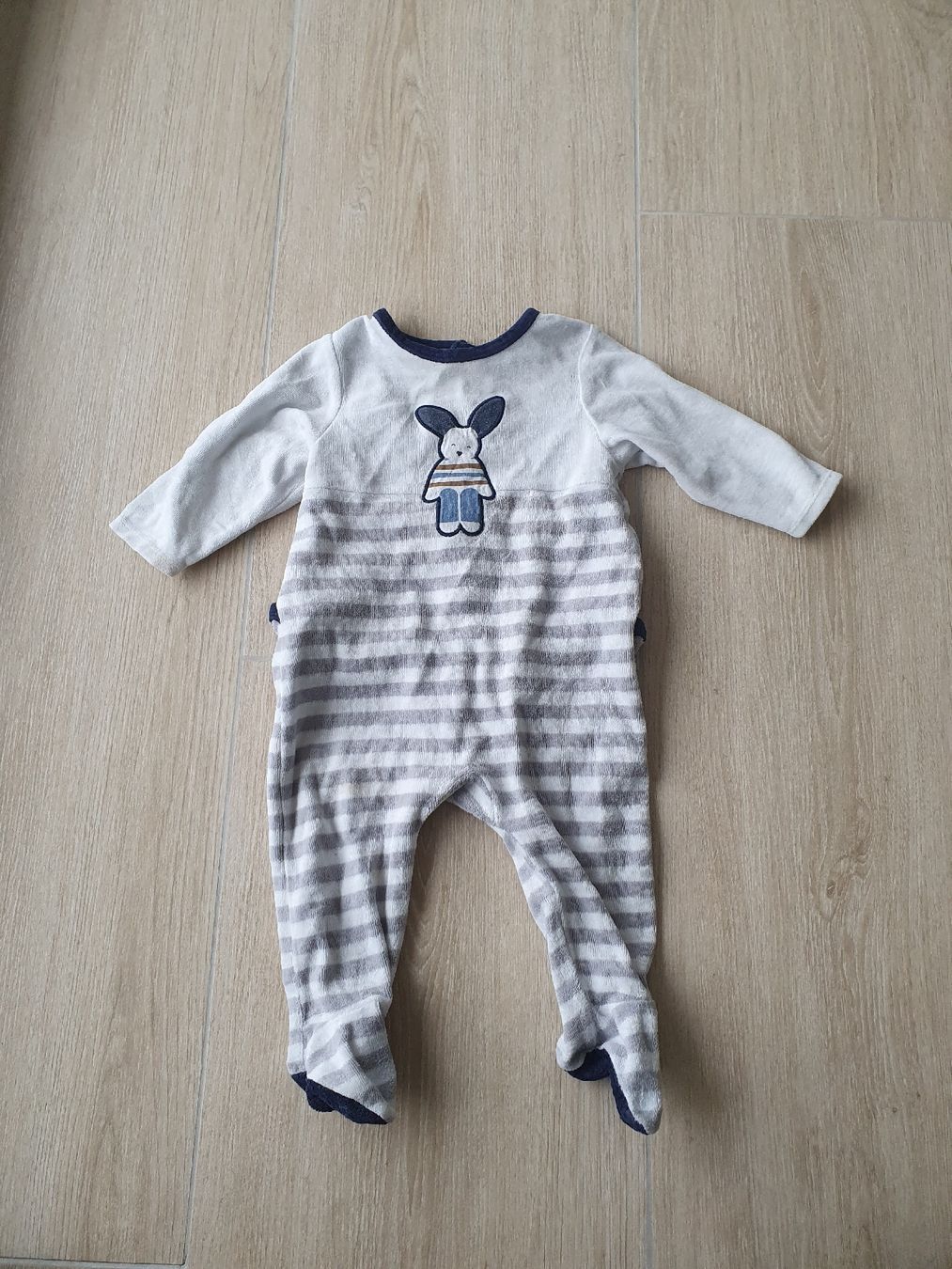 Pyjamas: Pyjama bébé chaud et doux, taille 12mois, parfait hiver – Neu (gemäss Beschreibung) aus Neuchâtel von viv_zf9x 1