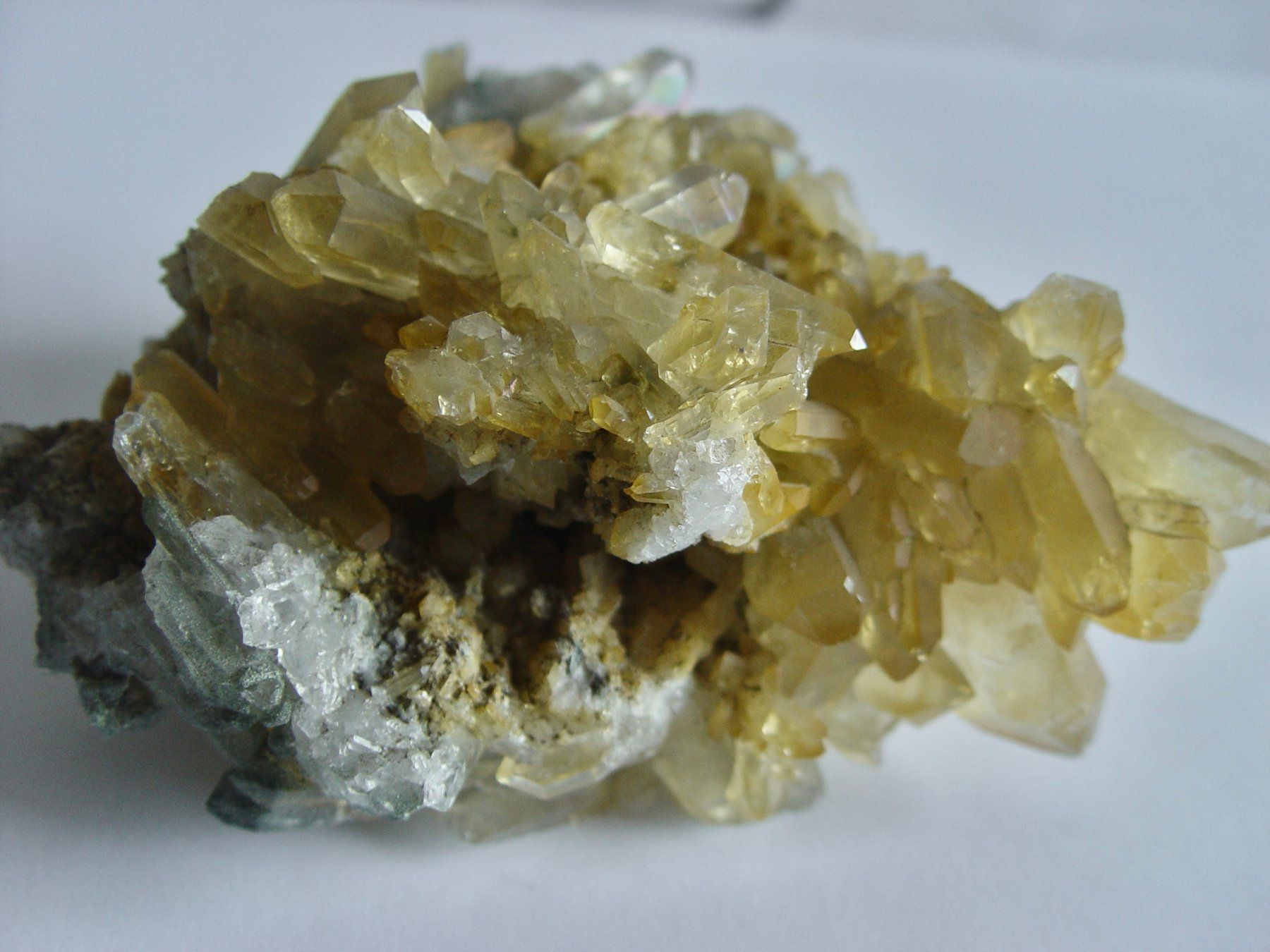Minerali & Pietre curative: Mineral (Quarz) – Usato da Henggart venduto da gernli 1