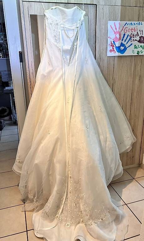 Vestiti: Hochzeitskleid zu verkaufen – Usato da Obergösgen venduto da Jasmin_91 2