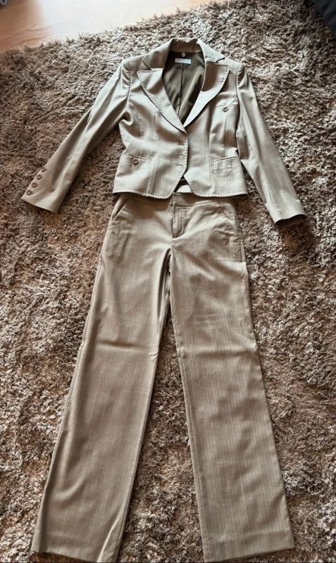 Completi & Tailleur: Eleganter Hosenanzug, Gr. 36/38 – Usato da Rafz venduto da mar_j7dl