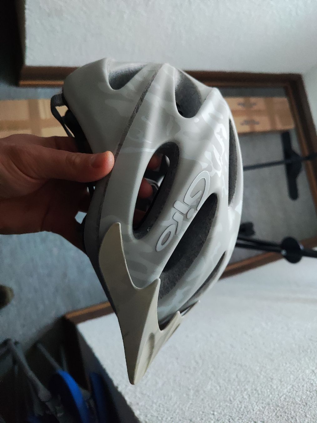 Giro Helme: Casque vélo Giro presque neuf – Gebraucht aus Tramelan von Gamoo 1