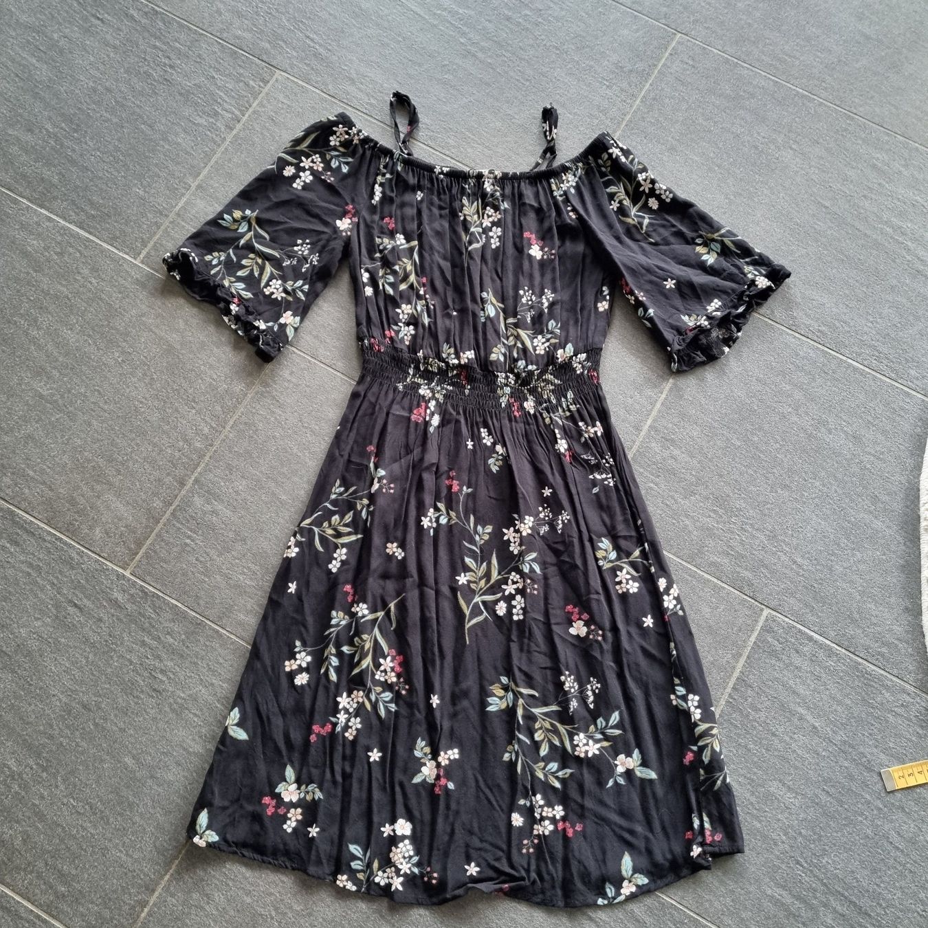 C&A Kleider: 🌸 NEU! C&A KLEID 34 🌸 – Neu (gemäss Beschreibung) aus Rothenfluh von MOONL1GHT