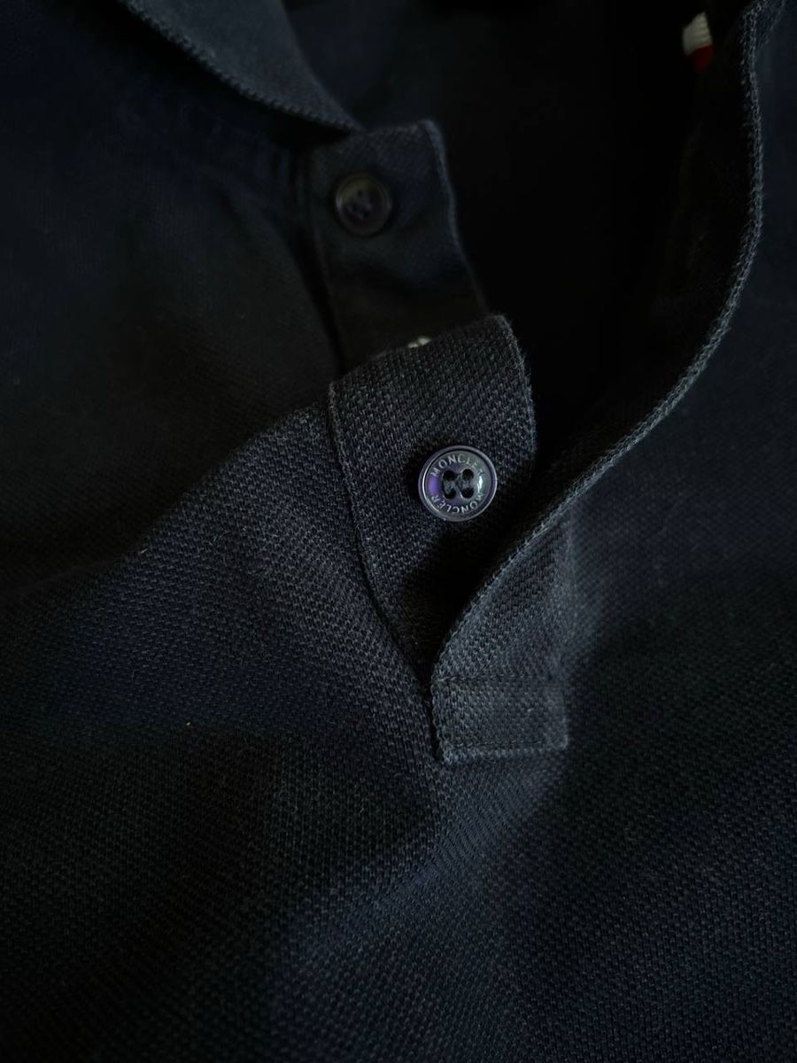 Moncler Magliette Polo: Polo Shirt Moncler – Nuovo (secondo la descrizione) da Bern venduto da Skandez 3