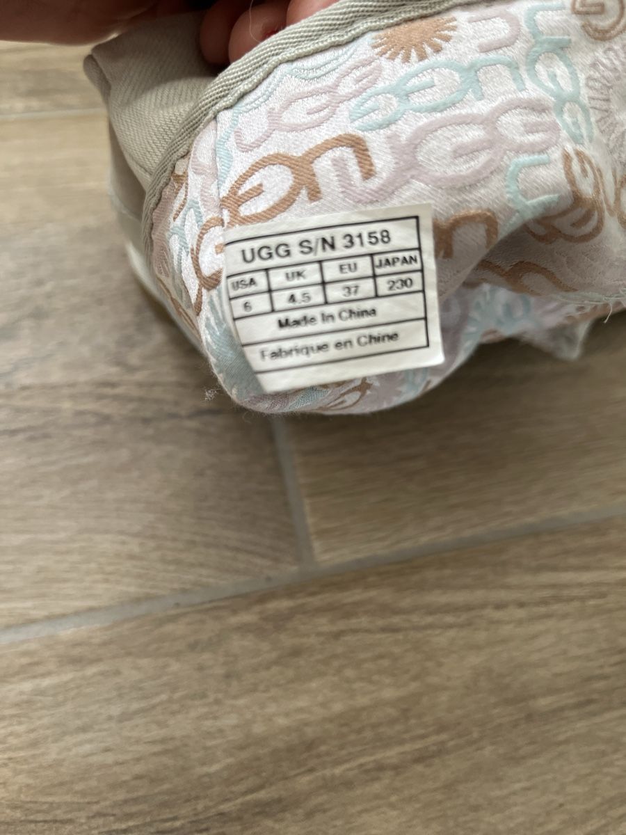 Ugg Scarpe da donna: UGG – Usato da Castel San Pietro venduto da lau_cf6w 2