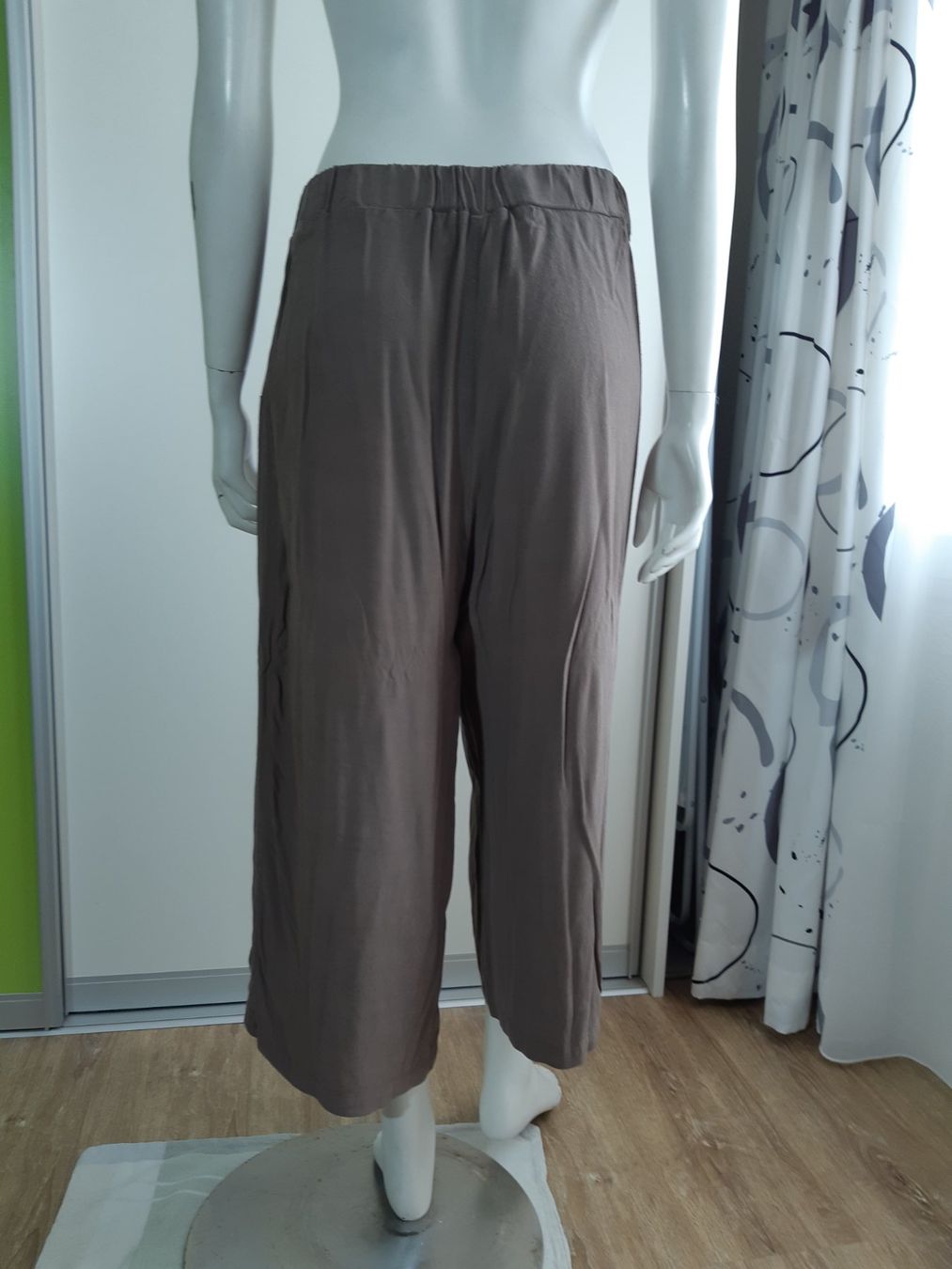Nile Pantaloni: Caprihose Gr. L von Nile – Usato da Thierachern venduto da Shila99 2