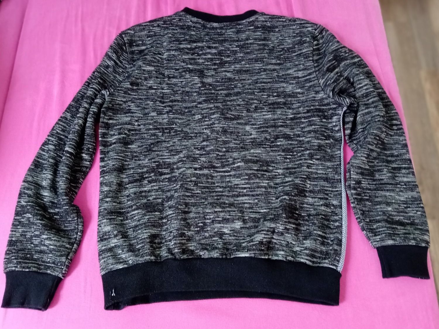 Pullover & Sweatshirts: Herrenpullover Gr. XXL Schwarz-Grau meliert – Gebraucht aus Arch von Roli67 1