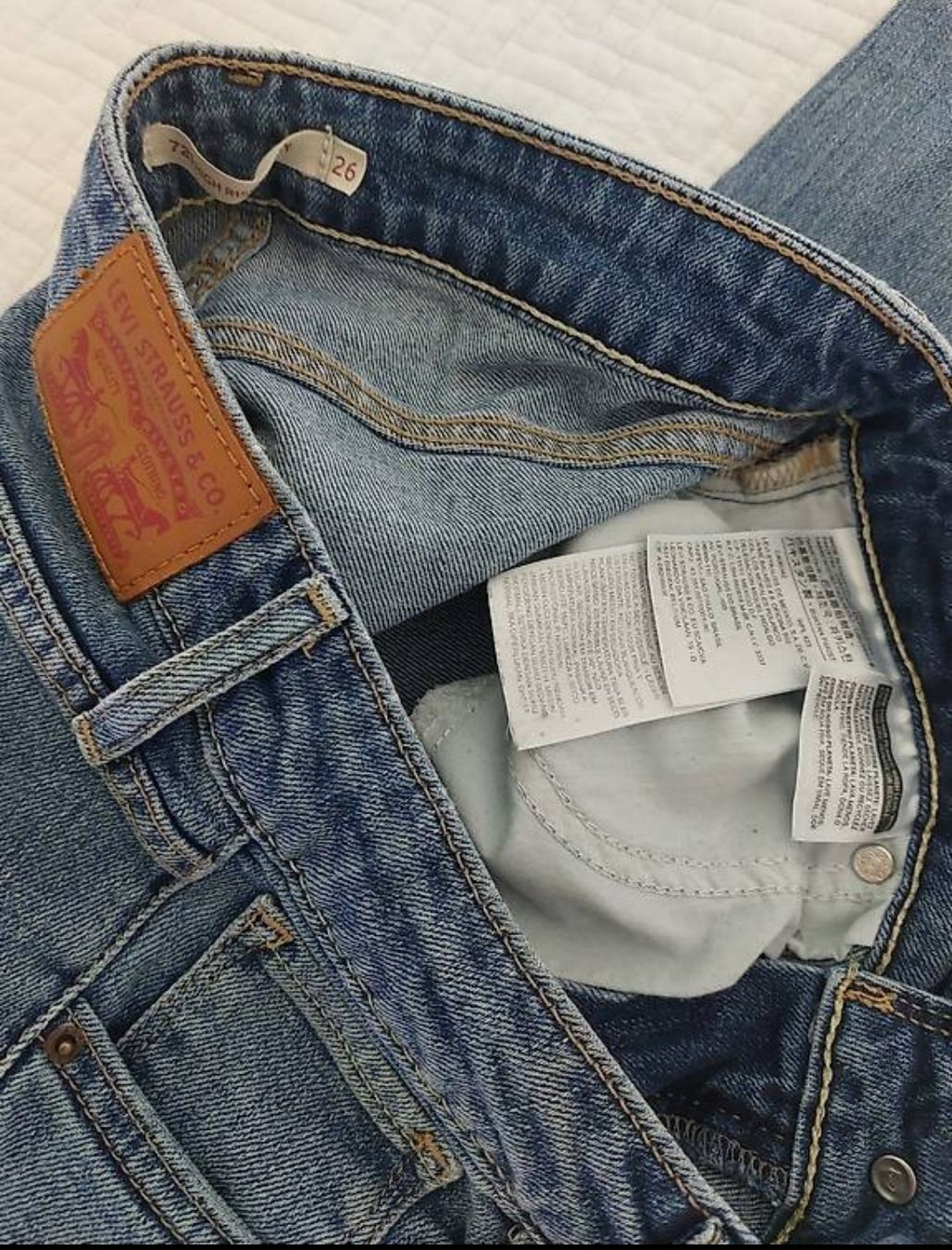 Levi's Jeans: Levis jeans – Neu (gemäss Beschreibung) aus Zürich von Babadermf 3