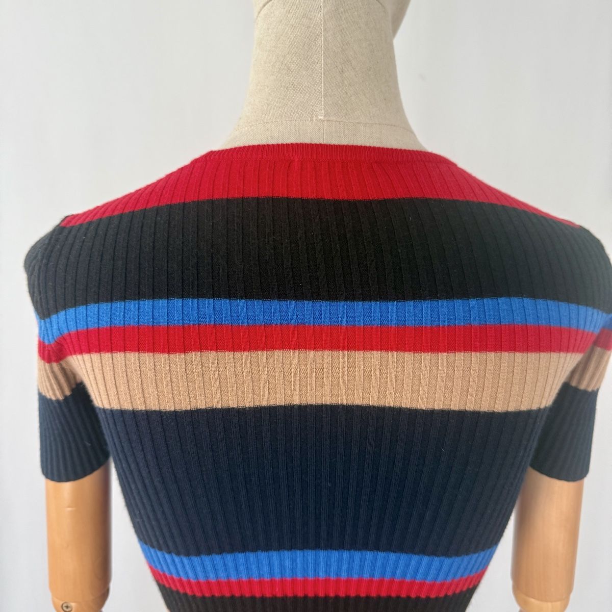 Akris Top: AKRIS Wool Top – Nuovo (secondo la descrizione) da Emmen venduto da AVVIIVVA_Store 5