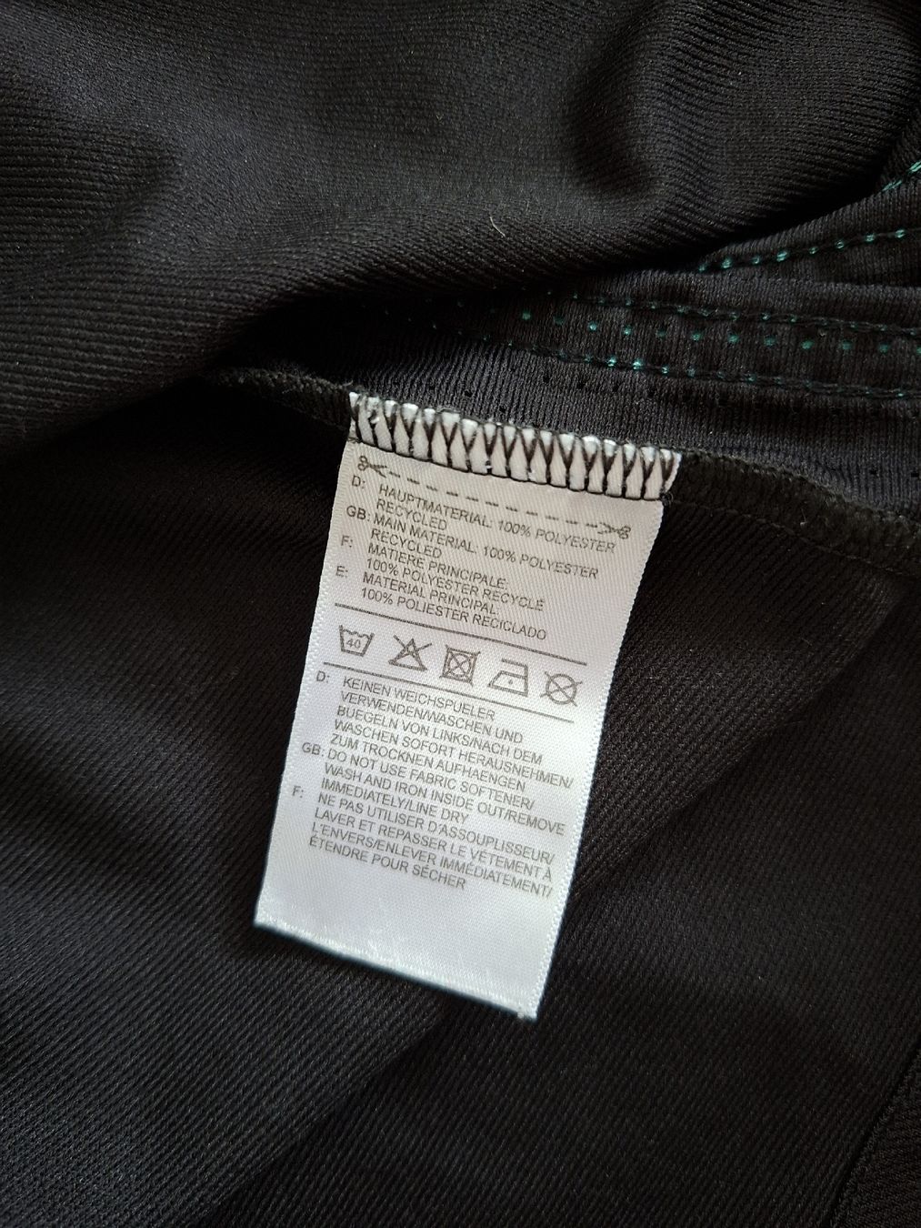 Real Madrid Canottiere & Pantaloni: Maillot Real Madrid2017 Ronaldo – Usato da Renens VD venduto da ser_j2fn 8