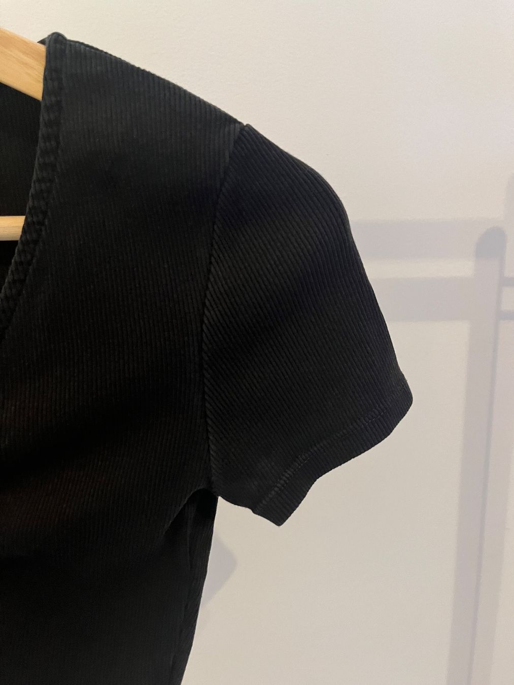 Zara Top: Crop top, noir – Usato da Savagnier venduto da taianab 2