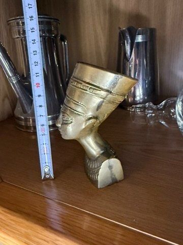 Tutte le decorazioni: Nofretete-Büste aus Messing – Usato da Zürich venduto da Alberto_zh 1