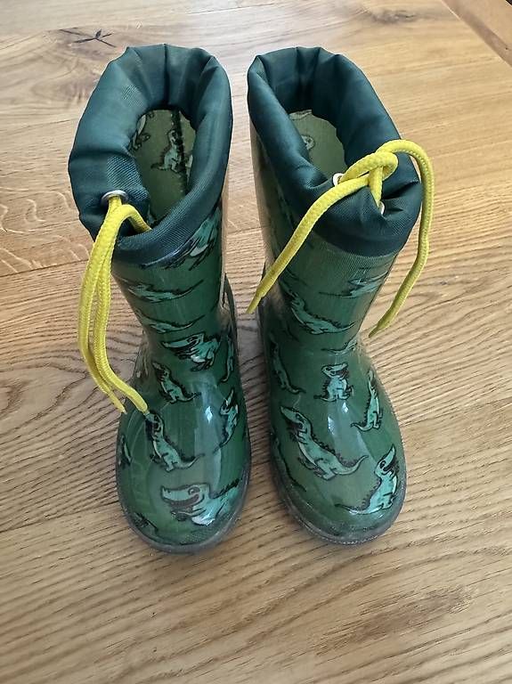 Scarpe per ragazzi: Gummistiefel Gr.24 – Usato da Worb venduto da janelle03