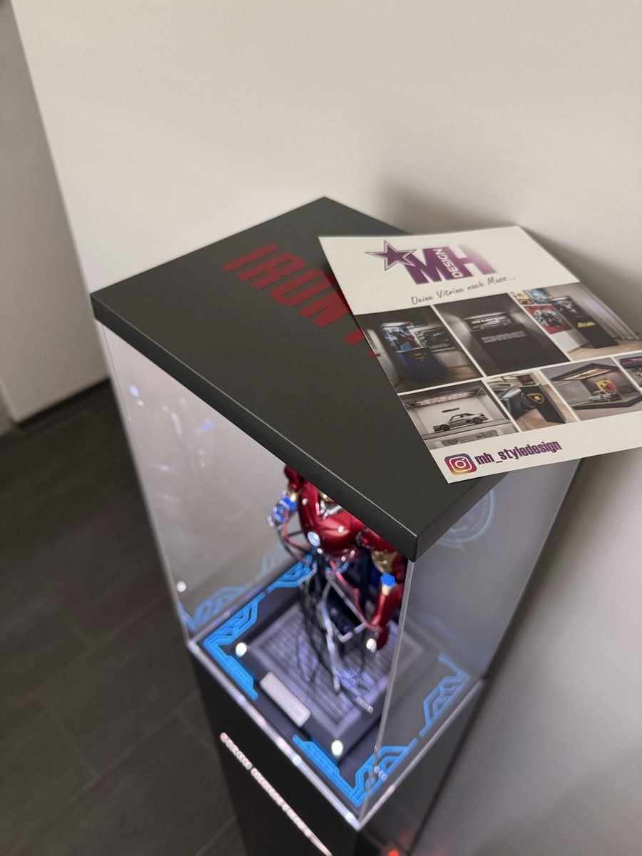Hot Toys Statuette: Hot Toys Iron Man mit Showcase – Nuovo (secondo la descrizione) da Safenwil venduto da marchaui 4
