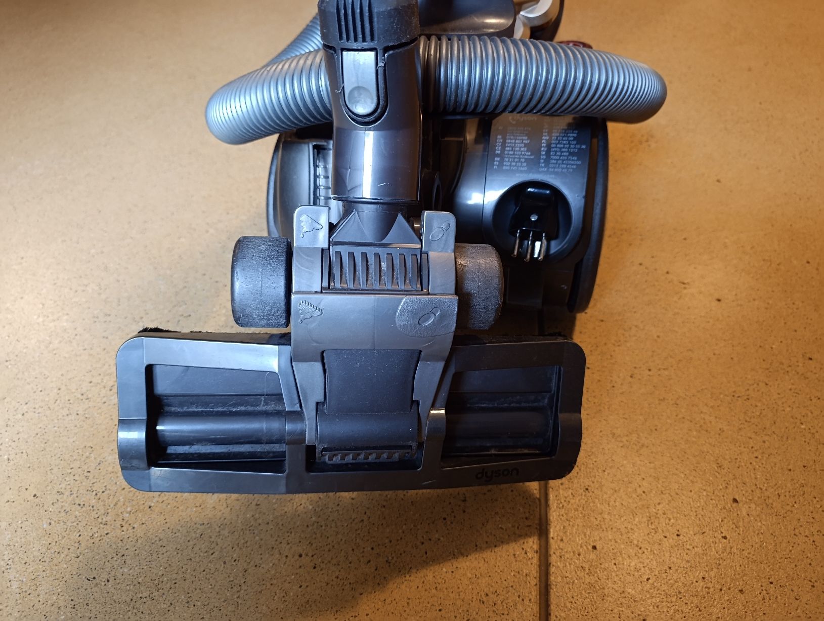 Dyson Staubsauger & Zubehör: Staubsauger Dyson DC23 – Defekt aus Winterthur von fidodido31 2