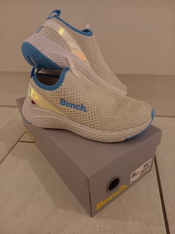 Bench Scarpe per ragazze: Baskets Bench fille t.34 – Usato da givisiez venduto da odilev