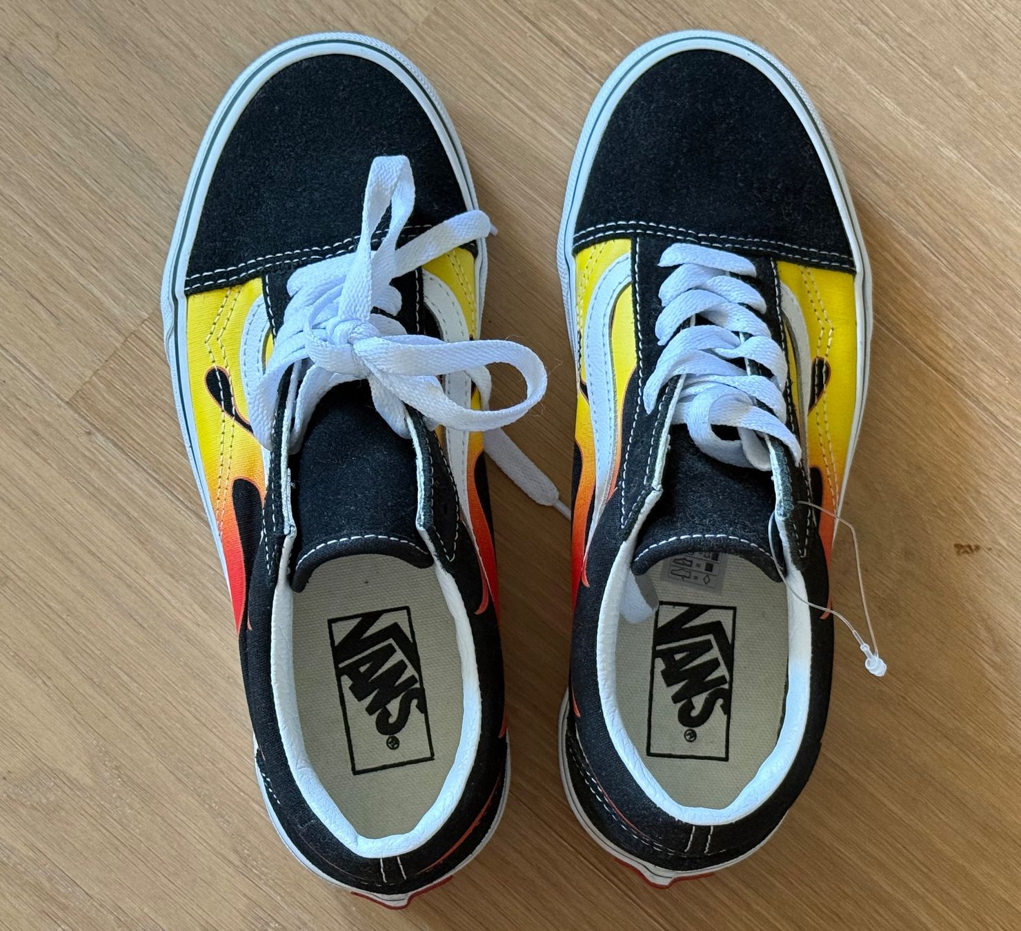 Vans Scarpe da donna: Vans Old Skool Flame Taille 38 - Neuves ! – Nuovo (secondo la descrizione) da Denges venduto da peumens 8