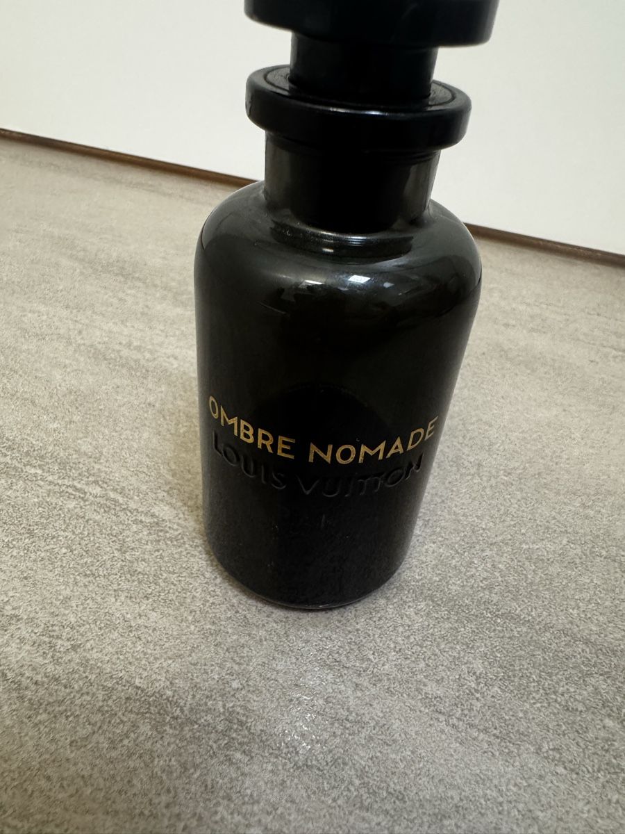 Louis Vuitton Profumi & Eau de Toilette: Louis Vuitton Ombre Nomade 100ml – Usato da Hunzenschwil venduto da gbe_8zr7 2