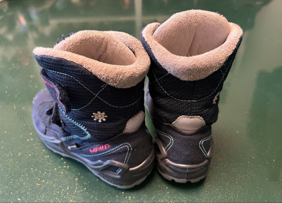 Lowa Scarpe da uomo: Lowa, Winterschuhe, Gr. 31 – Usato da St. Gallen venduto da aljaba 1